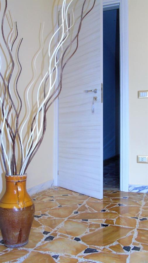 Ferienwohnung Casa Le Maioliche Giardini-Naxos Exterior foto